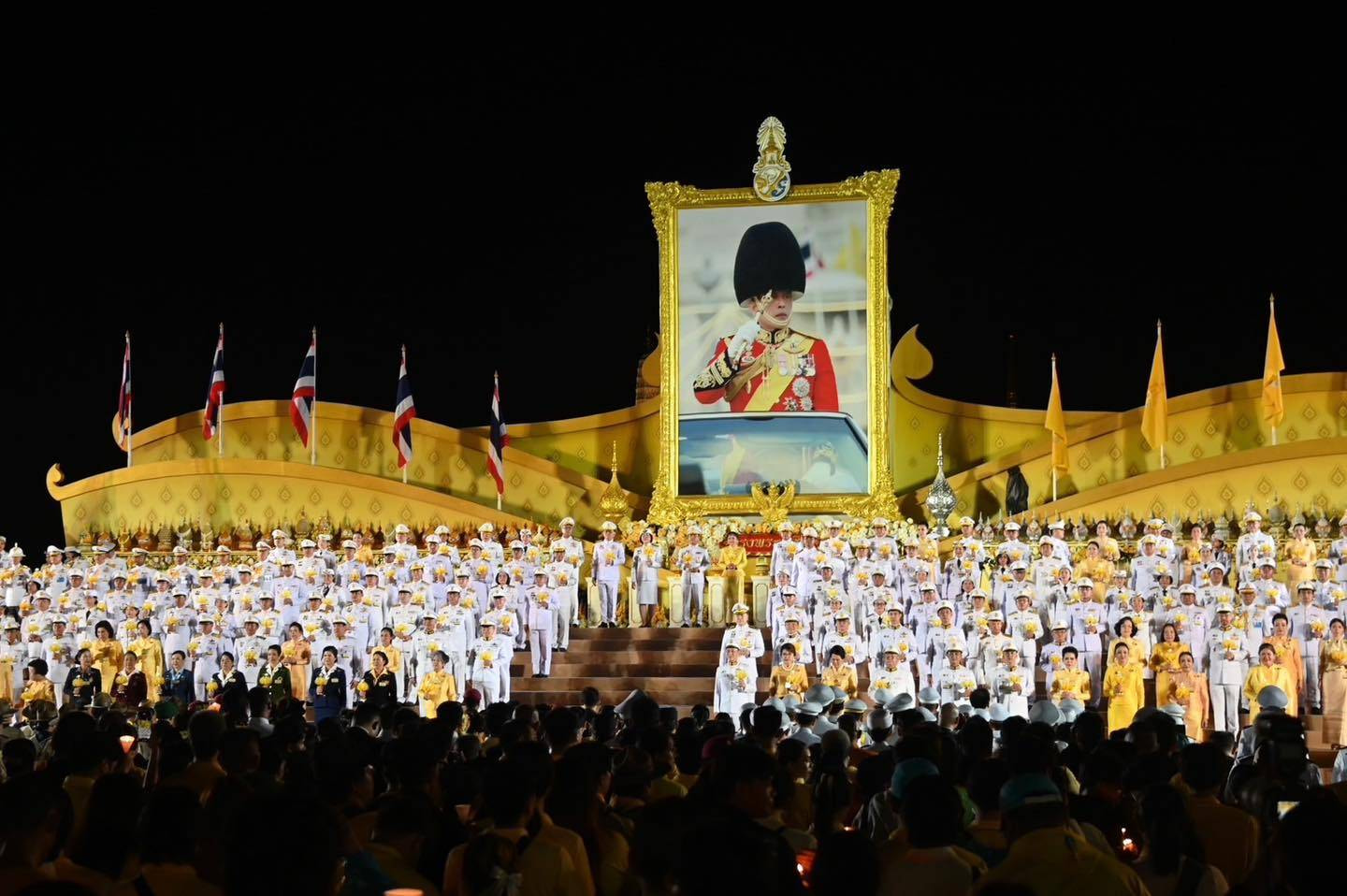 สส. ร่วมพิธีจุดเทียนถวายพระพรชัยมงคล พระบาทสมเด็จพระเจ้าอยู่หัว เนื่องในโอกาสวันเฉลิมพระชนมพรรษา 28 กรกฎาคม 2568