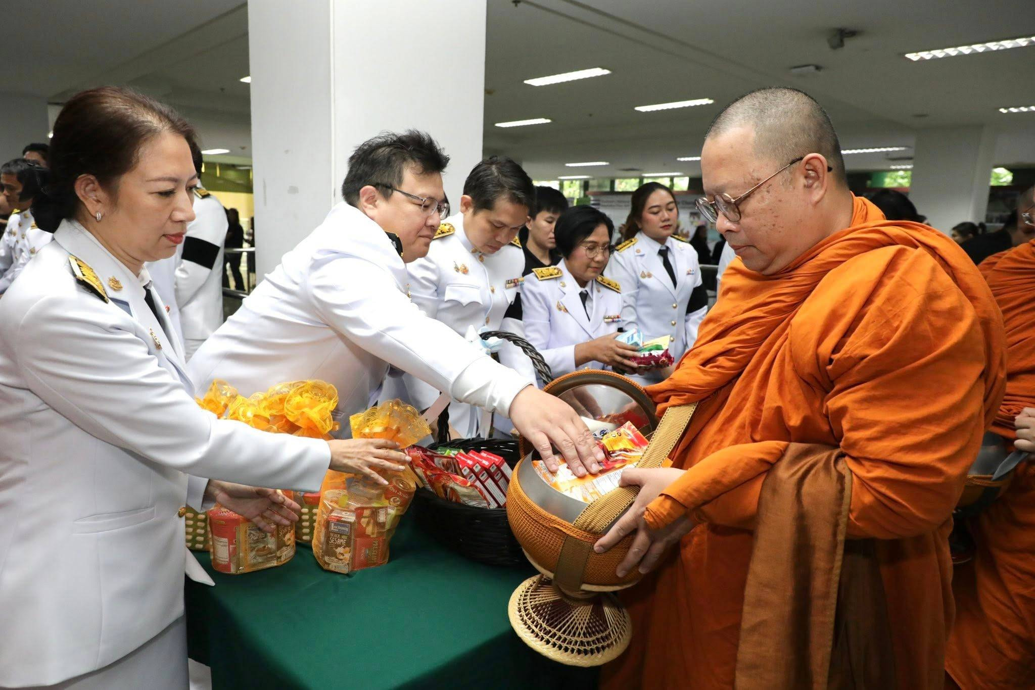 กรมลดโลกร้อนจัดพิธีบำเพ็ญกุศลปัญญาสมวาร (50 วัน) เพื่ออุทิศถวายเป็นพระราชกุศลแด่ สมเด็จพระนางเจ้าสิริกิติ์พระบรมราชินีนาถ พระบรมราชชนนีพันปีหลวง