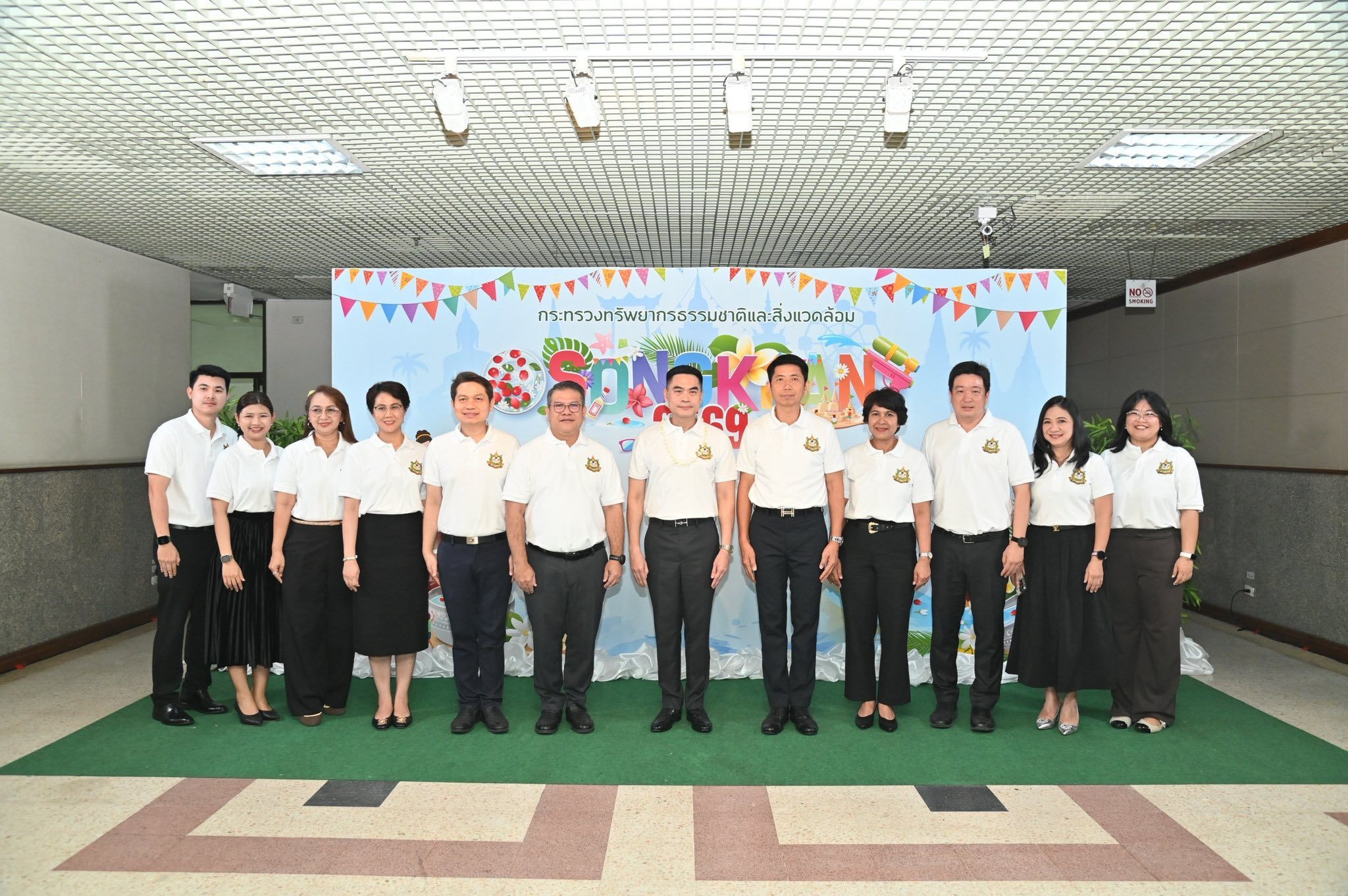 กรมลดโลกร้อน ร่วมสืบสานประเพณีสงกรานต์ 2569 สรงน้ำพระ–อวยพรบุคลากรทั่วประเทศ เสริมพลังใจองค์กรภายใต้การดำเนินงาน "ทส.หนึ่งเดียว”