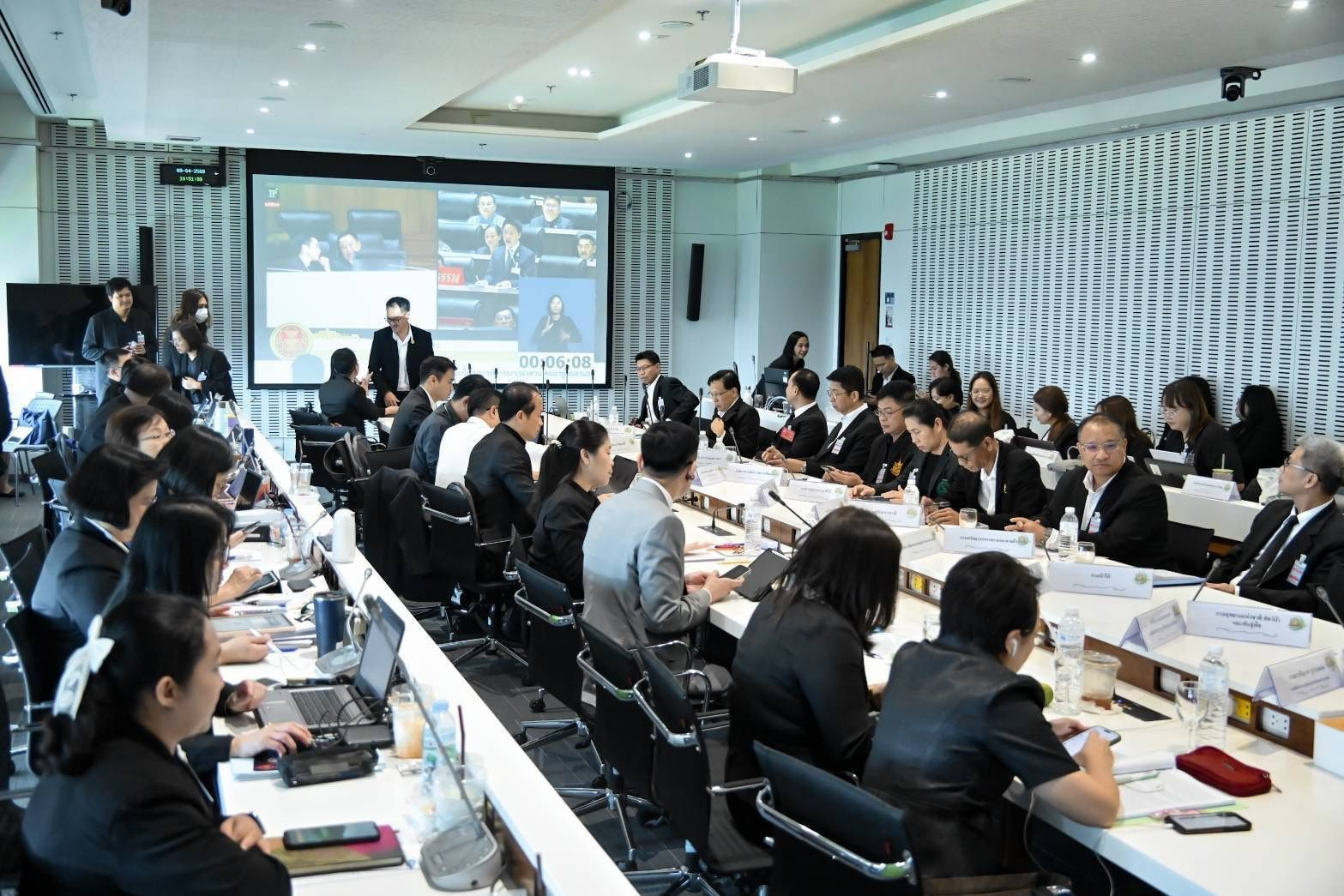 กรมลดโลกร้อน ร่วมสนับสนุนข้อมูลการแถลงนโยบายของคณะรัฐมนตรีต่อรัฐสภา